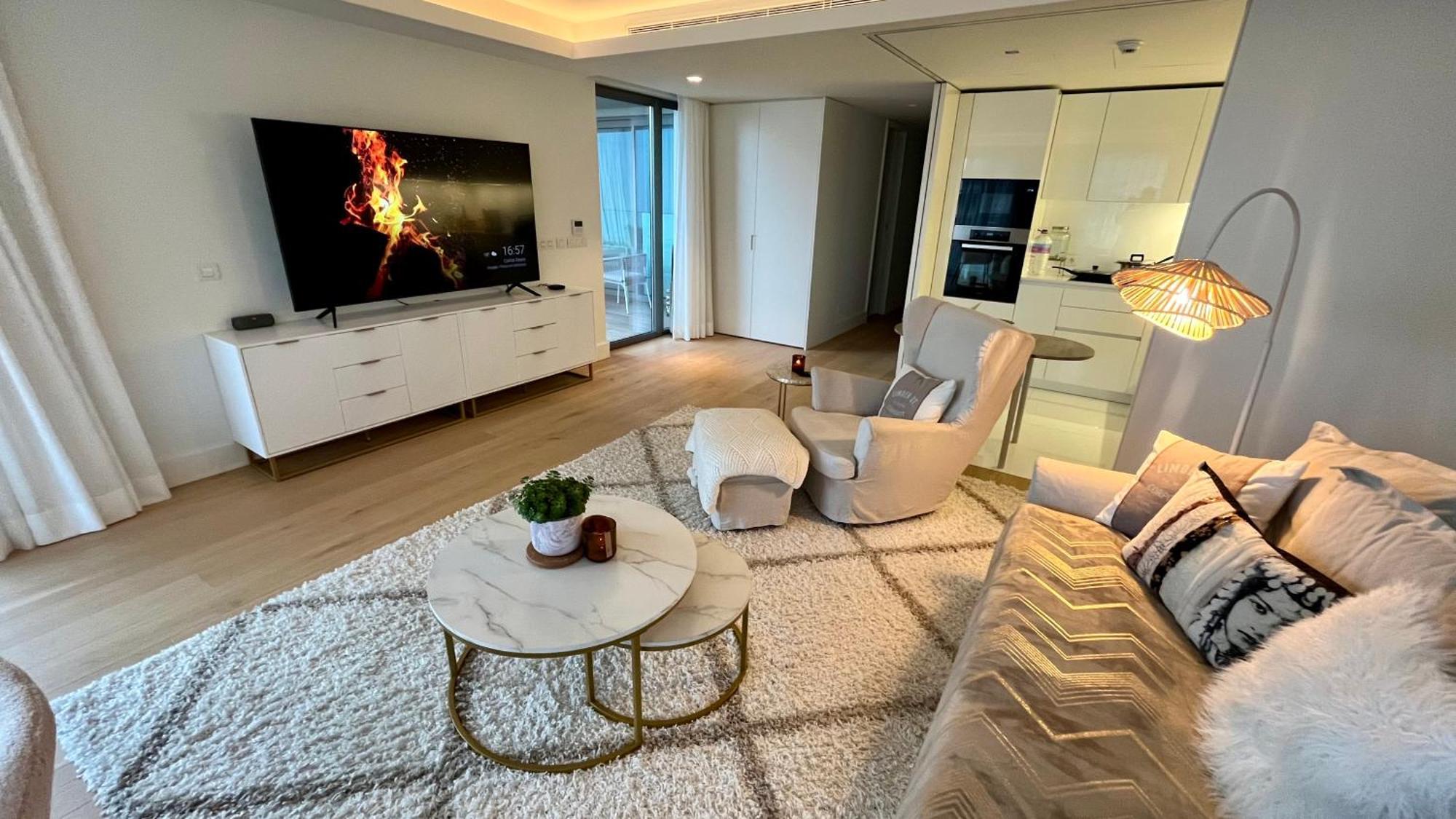 Luxurious 2 Bedrooms With Amenities In Center Lissabon