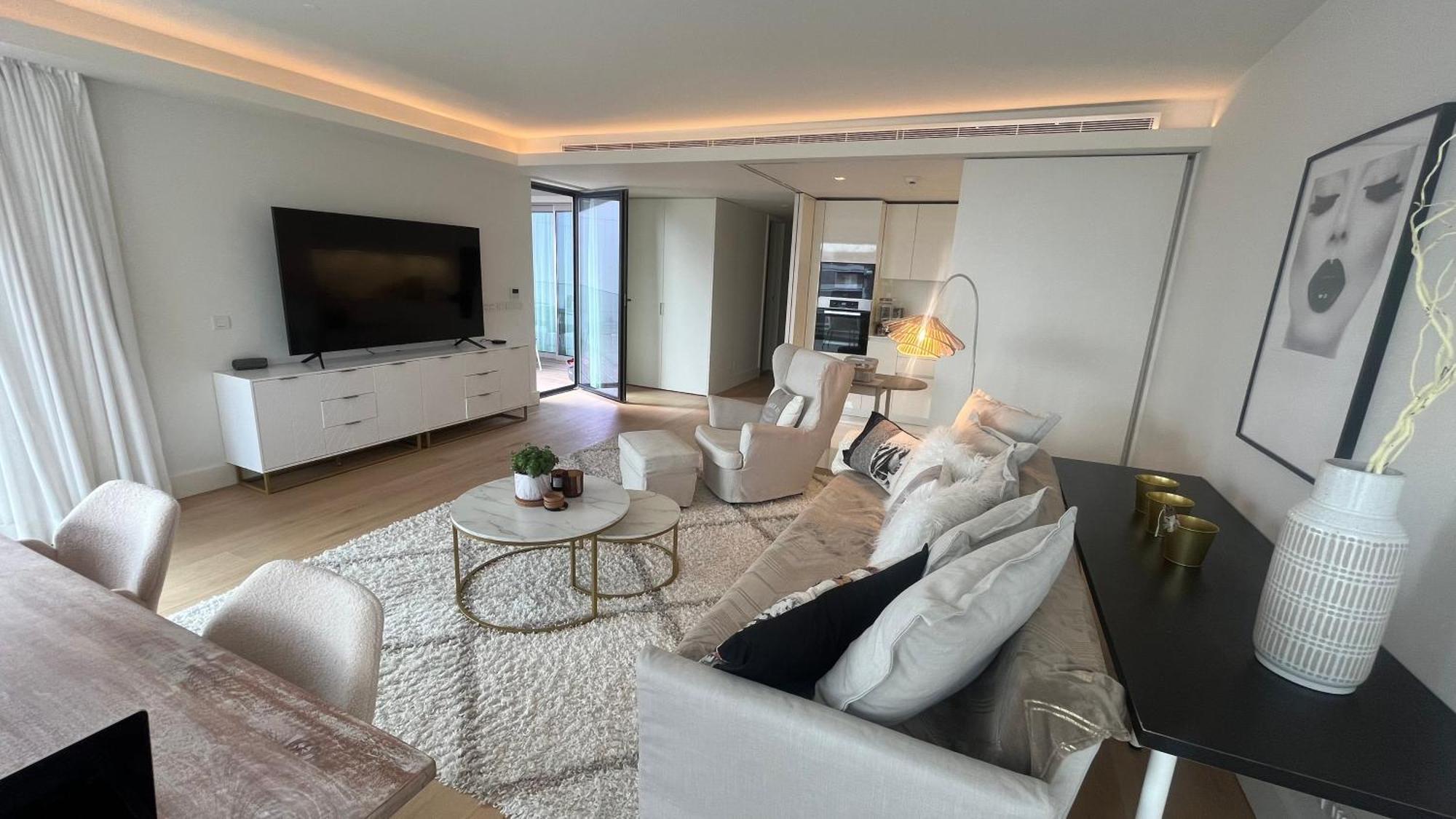 Apartment Luxurious 2 Bedrooms With Amenities In Center Lissabon
