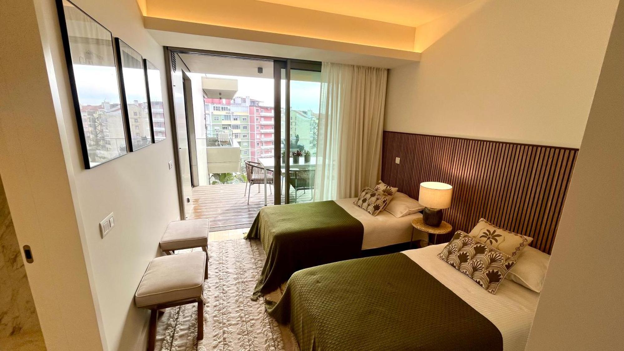 Luxurious 2 Bedrooms With Amenities In Center * Lissabon